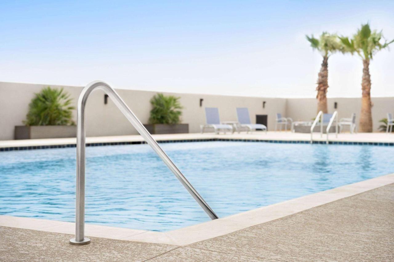 La Quinta Inn & Suites By Wyndham 델리오 외부 사진
