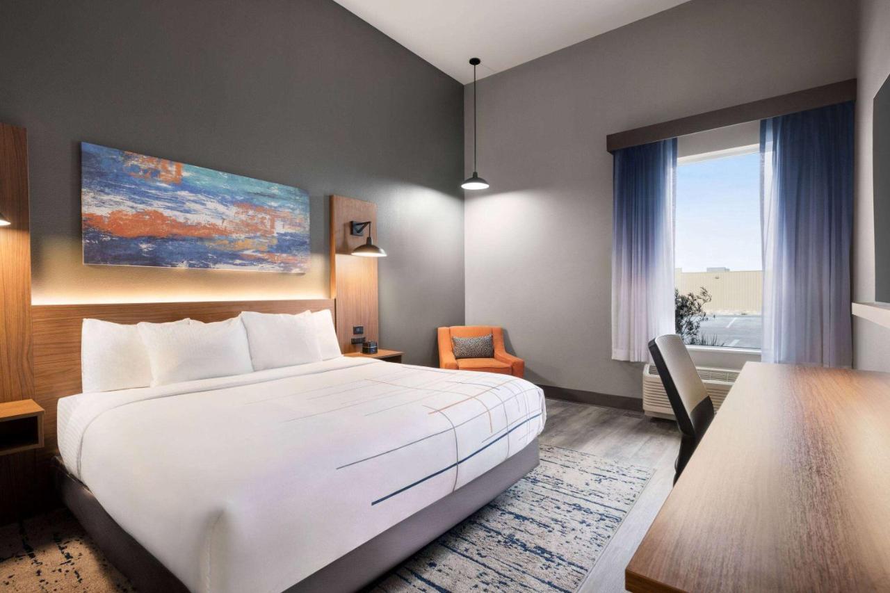 La Quinta Inn & Suites By Wyndham 델리오 외부 사진